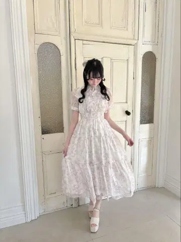 evelyn 라메 프릴 꽃무늬 OP