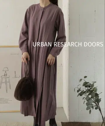 URBAN RESEARCH DOORS 플리츠 절개 원피스
