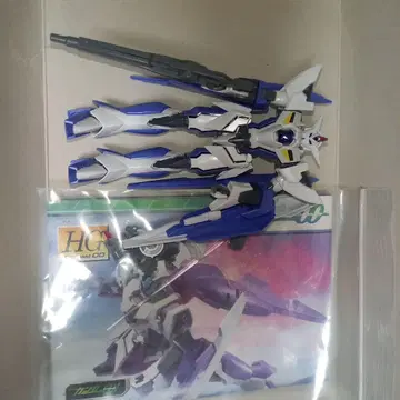 HG 아이즈 건담 정크품