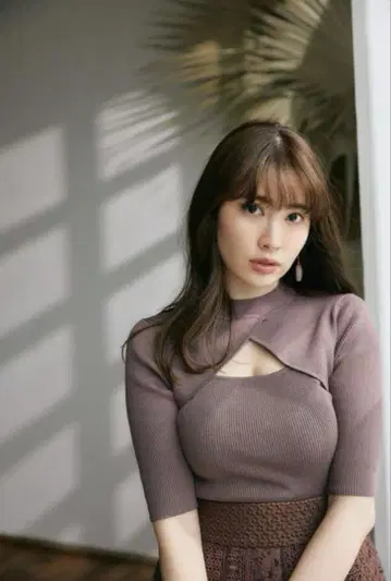 herlipto Cut-Out Summer Knit Top