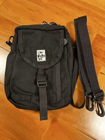 CHUMS 참스 overland made in USA 숄더백