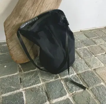ONE SHOULDER BAG