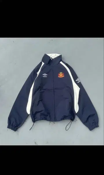 9090 x umbro 네이비/화이트 자켓