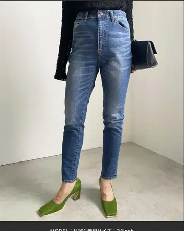 AMERI 스키니 청바지 23