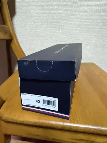 TOMMY HILFIGER 비치 샌들 42 사이즈