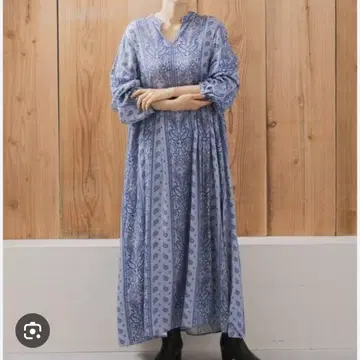 어반 리서치 패널 페이즐리 원피스