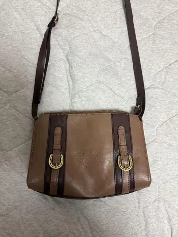 Dakota 다코타 백 큐브 숄더백