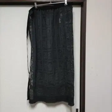 니코앤드 블랙 꽃무늬 시스루 랩 스커트