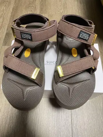 SUICOKE 스포츠 샌들 브라운