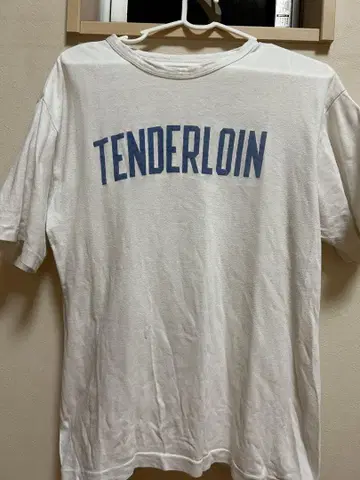 TENDERLOIN 화이트 티셔츠