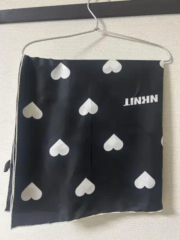 NKNIT 24SS 하트 무늬 실크 스카프