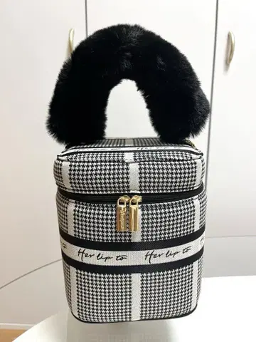 [거의 미사용] Herlipto Jacquard Vanity Bag 실버