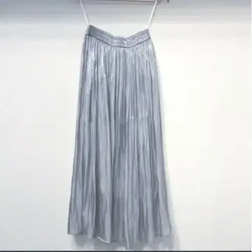 PLST 메탈릭 새틴 플리츠 스커트 실버 S 사이즈
