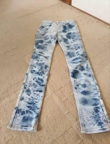 타이다이 패턴 슬림핏 데님 팬츠