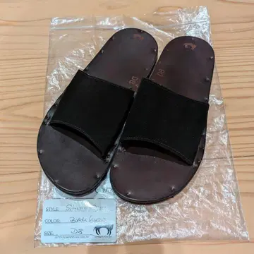 유타뉴먼 시모네 D8 스웨이드블랙