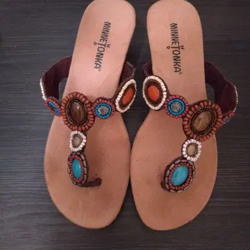 [새상품급] MINNETONKA 비즈 장식 샌들