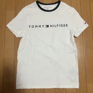 새상품급 TOMMY HILFIGER 자수 로고 T셔츠 화이트