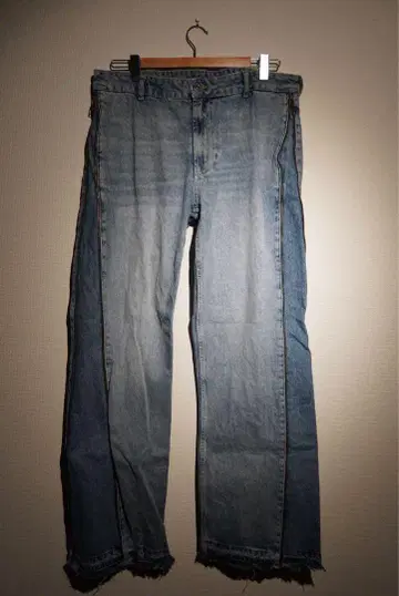 라이트 블루 부츠컷 데님 ZARA