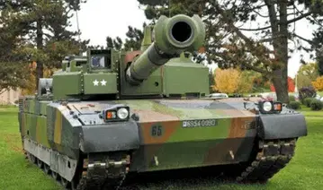 월드 탱크 뮤지엄 140mm 포 탑재 르클레르 T-4 터미네이터
