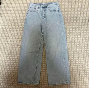 ZARA 배기 핏 데님 라이트 블루 완판템 EUR40 USA31