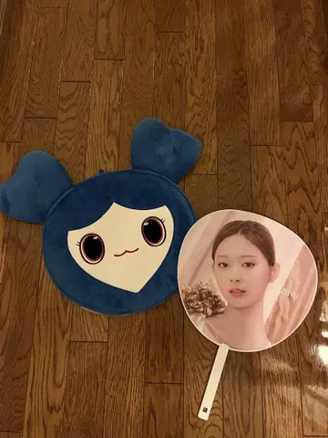 새상품급 twice 부채 & 부채 케이스 쯔위