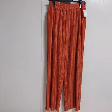 택 포함 새상품 CLAFT 오렌지 플리츠 팬츠