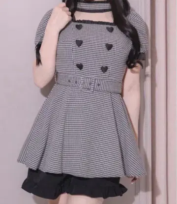 pium 피움 초커 프릴 하트 버튼 셋업 깅엄