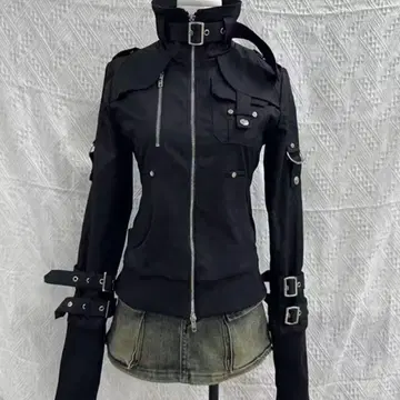 블랙 밀리터리 자켓 타이트핏 y2k