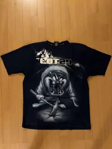 LOT29 그래픽 프린트 티셔츠 블랙