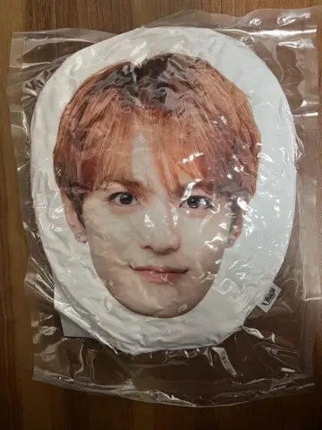 마츠쿠라 카이토 페이스 쿠션 [ 은박 테이프 포함 ]