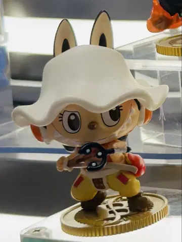 POPMART ONE PIECE x LABUBU 콜라보 우솝