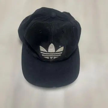 adidas 블랙 캡