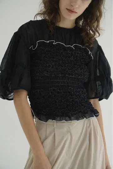 CLANE COLOR STITCHED SHIRRING TOPS