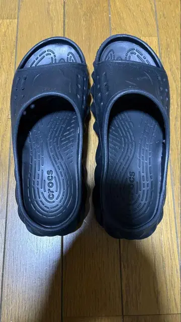 Crocs ECHO SLIDE