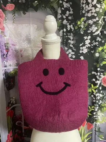 스마일리 페이스 펠트 토트백 새상품