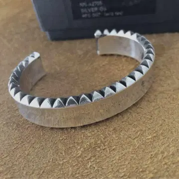 nonnative x end custom jewellers 뱅글