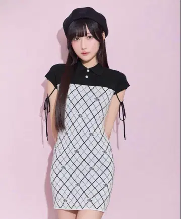 미셸 마카롱 모노그램 니트 원피스 블랙