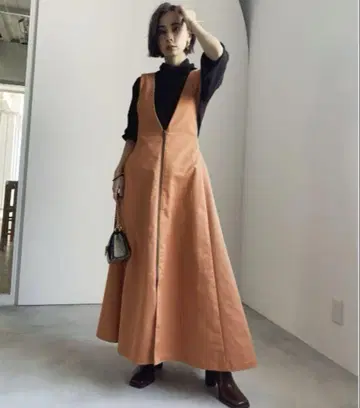 AMERI x UNIVERSAL OVERALL JUMPER SKIRT