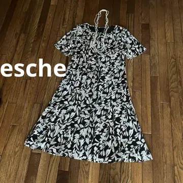 esche 새상품급 원피스 보태니컬 무늬 월드 (인디비 리플렉트)