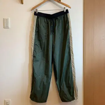ZARA 산뜻한 소재 배색 나일론 팬츠