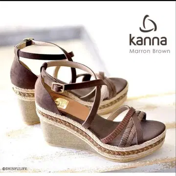 Kanna 브라운 스트랩 샌들 힐 9 cm