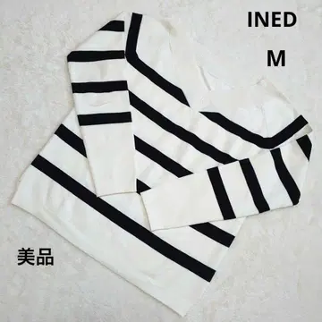 새상품급 INED 이네드 화이트 계열 스트라이프 니트 V넥 얇은 소재 M