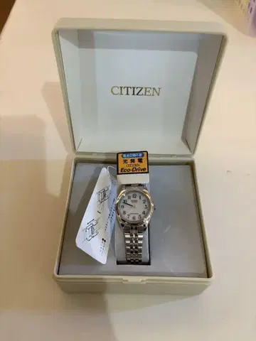 CITIZEN Eco-Drive 방수 시계