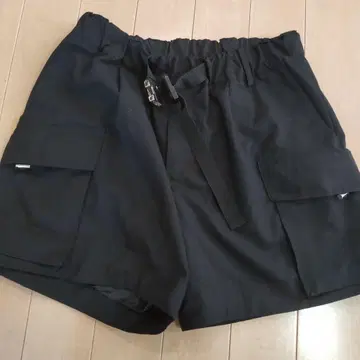 sacai 블랙 숏팬츠 사이즈 2