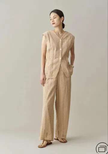 파샌드바이 누키테파 Stripe Cutwork Pants 베이지