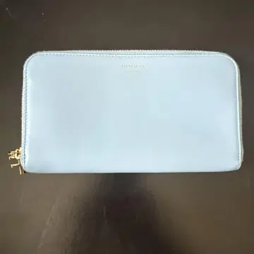 스카이블루 가죽 장지갑 지퍼 포함 페라가모