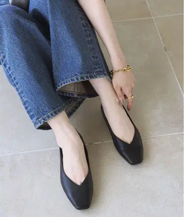 [새상품] 르 탈론 스퀘어 V컷 플랫 25cm 블랙 미사용품