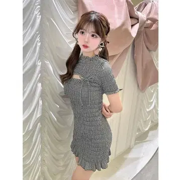(새상품급) 다리치 (Darich) 리본 셔링 깅엄 미니 원피스