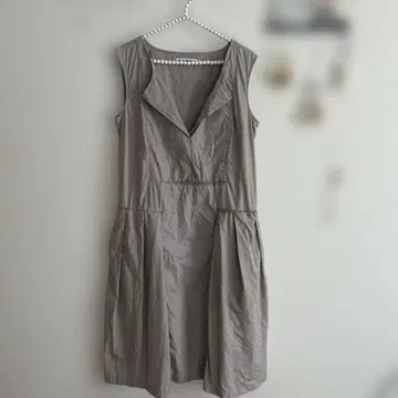 JIL SANDER 질 샌더 슬리브리스 원피스