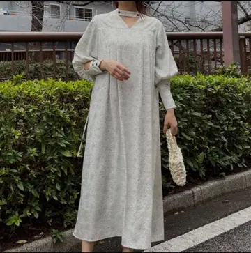 새상품급 윌프리 올 패턴 프린트 원피스 화이트 모노톤 플레어